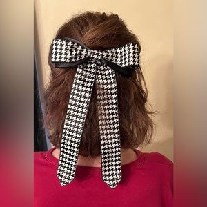 Black/ White Hair Bow